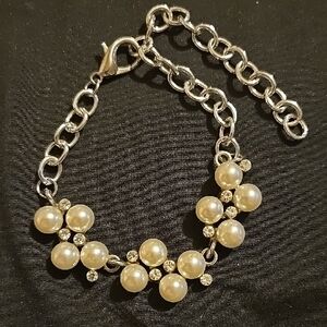 Vintage Elegant Pearl and Crystal Bracelet